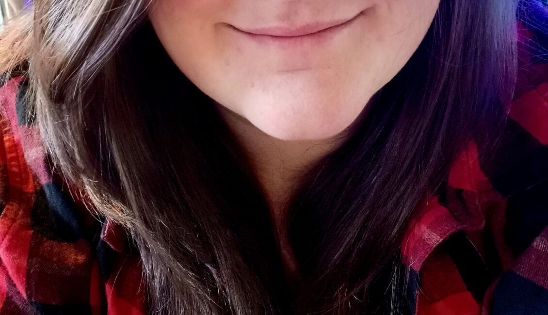 Close up selfie of musician Faith Anne.